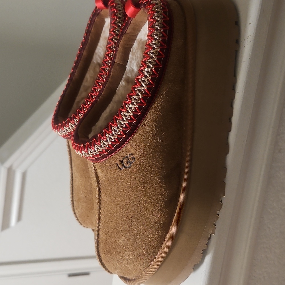 Ugg Tazz Slipper Platforms